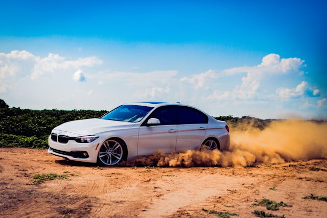 Kodėl Važiuojant Užgesta Automobilio Variklis – Ką Patikrinti Pirmiausia?
