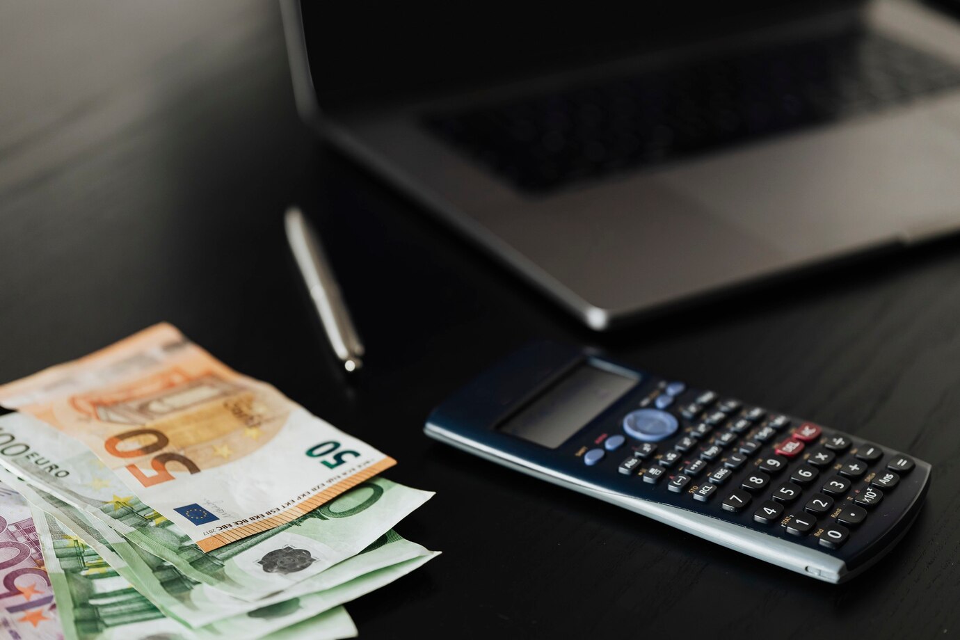 Kodėl išlieka mitai apie paskolas: finansinio raštingumo iššūkis